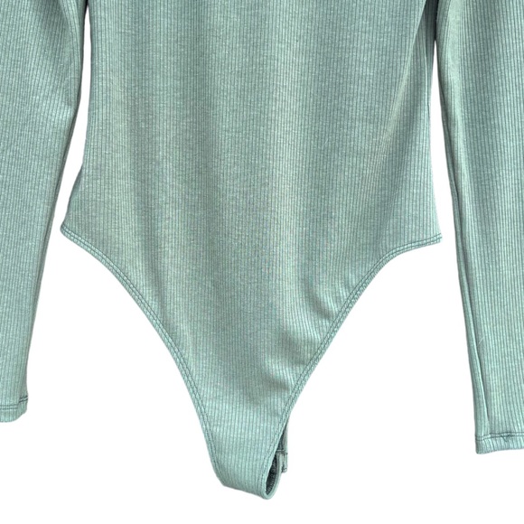 Altar’d State | Mock Neck Bodysuit | L - Picture 6 of 11